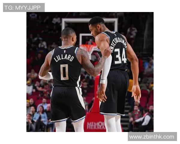 字母哥在对阵独行侠时命中超远三分后向基德发出挑战信息